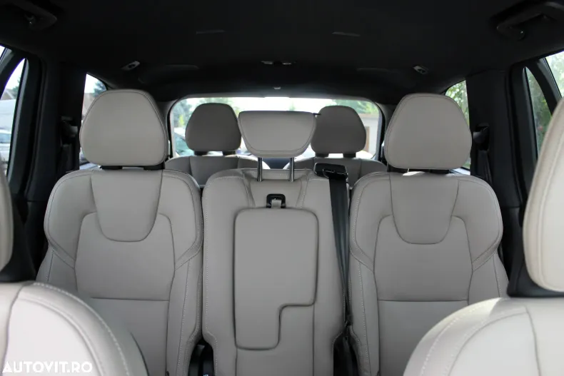 Volvo XC90 din 2025 cu 5 km - oferta VOL129556 - foto 14