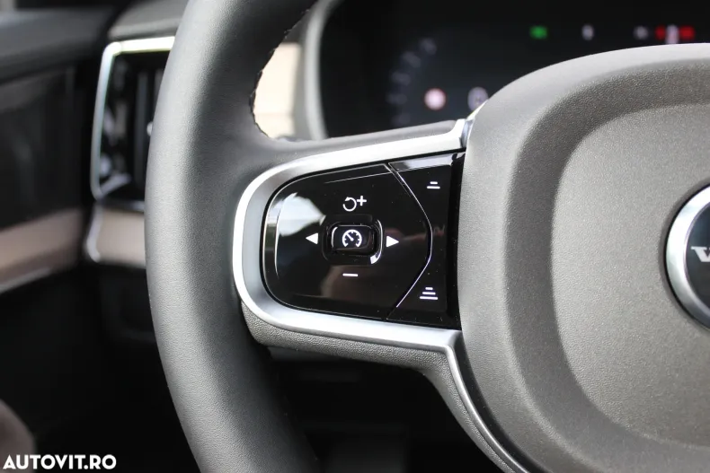 Volvo XC90 din 2025 cu 5 km - oferta VOL129556 - foto 22