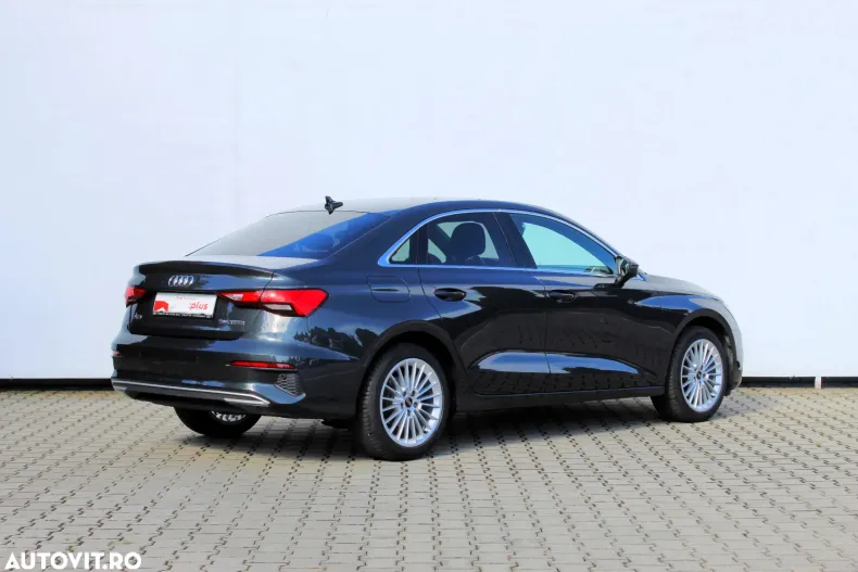 Audi A3 din 2023 cu 8.849 km - oferta AUD129563 - foto 5