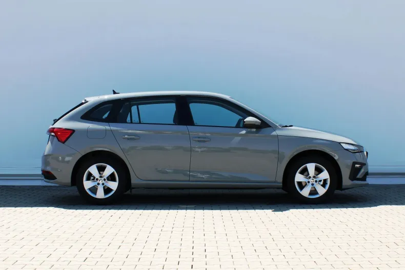 Skoda Scala din 2025 cu 6.465 km - oferta SKO129565 - foto 6