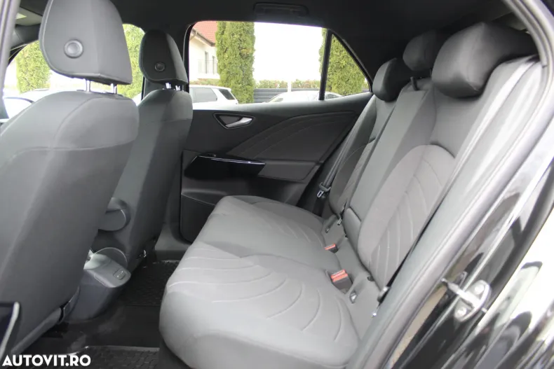 Volkswagen ID.3 din 2025 cu 1.000 km - oferta VOL129576 - foto 7