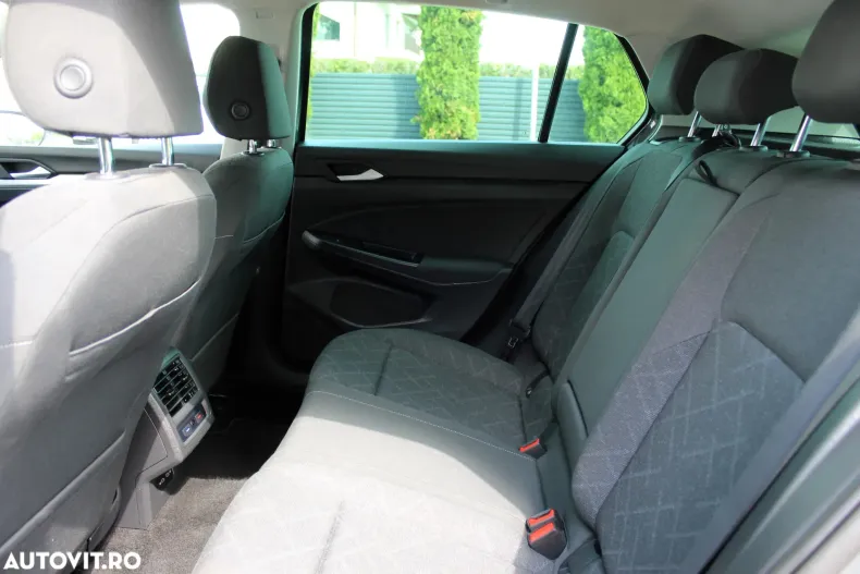 Volkswagen Golf din 2020 cu 63.021 km - oferta VOL129578 - foto 12