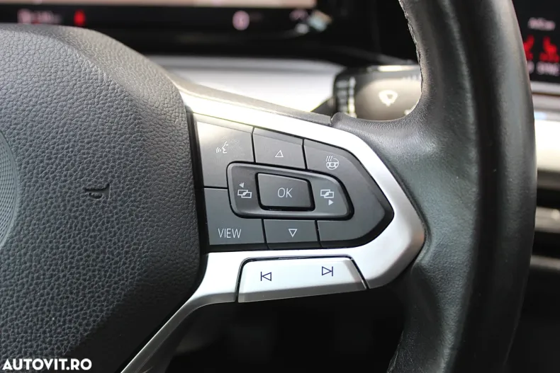 Volkswagen Golf din 2020 cu 63.021 km - oferta VOL129578 - foto 15
