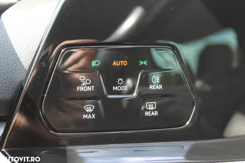 Volkswagen Golf din 2020 cu 63.021 km - oferta VOL129578 - foto 19