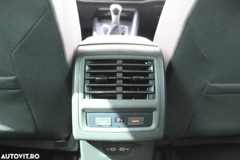Volkswagen Golf din 2020 cu 63.021 km - oferta VOL129578 - foto 20