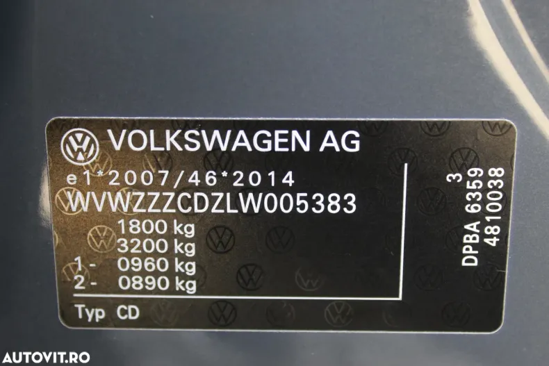 Volkswagen Golf din 2020 cu 63.021 km - oferta VOL129578 - foto 37