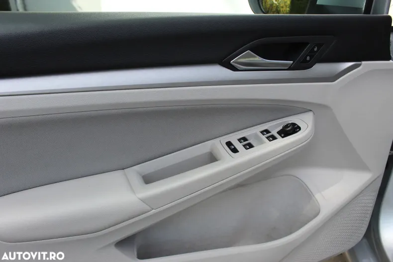 Volkswagen Golf din 2021 cu 101.992 km - oferta VOL129579 - foto 9