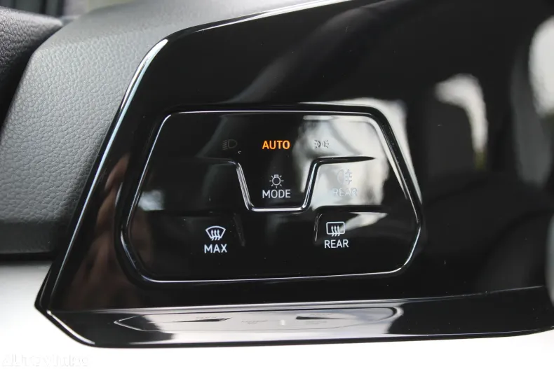 Volkswagen Golf din 2021 cu 101.992 km - oferta VOL129579 - foto 18