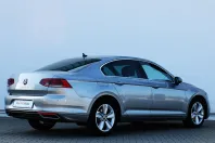 Volkswagen Passat din 2020 cu 104.250 km - oferta VOL129581 - foto 5