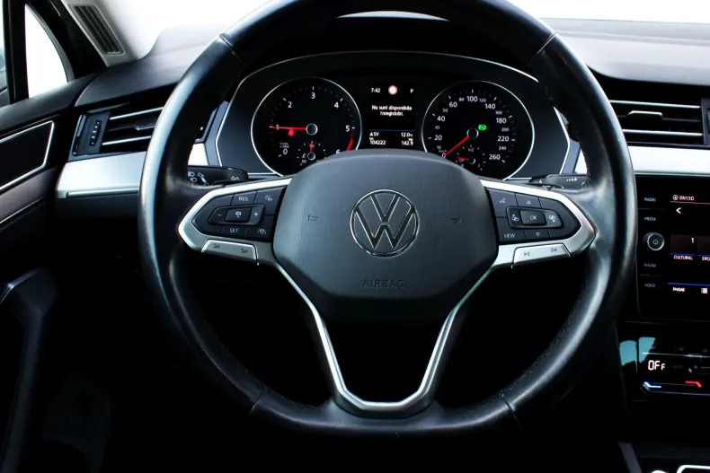 Volkswagen Passat din 2020 cu 104.250 km - oferta VOL129581 - foto 16