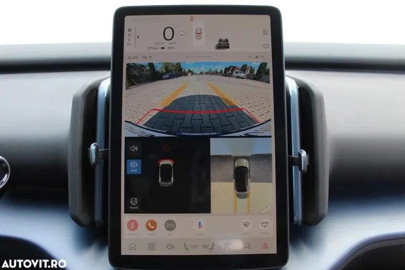 Volvo EX30 din 2024 cu 12.898 km - oferta VOL129587 - foto 3