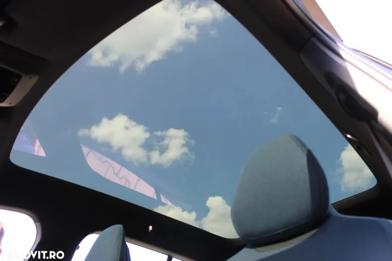 Volvo EX30 din 2024 cu 12.898 km - oferta VOL129587 - foto 5