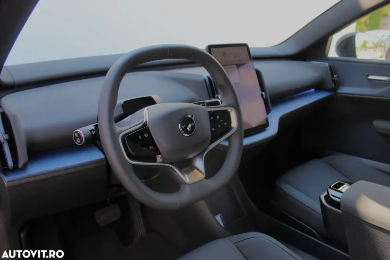 Volvo EX30 din 2024 cu 12.898 km - oferta VOL129587 - foto 18