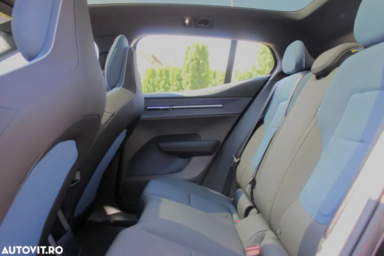 Volvo EX30 din 2024 cu 12.898 km - oferta VOL129587 - foto 20