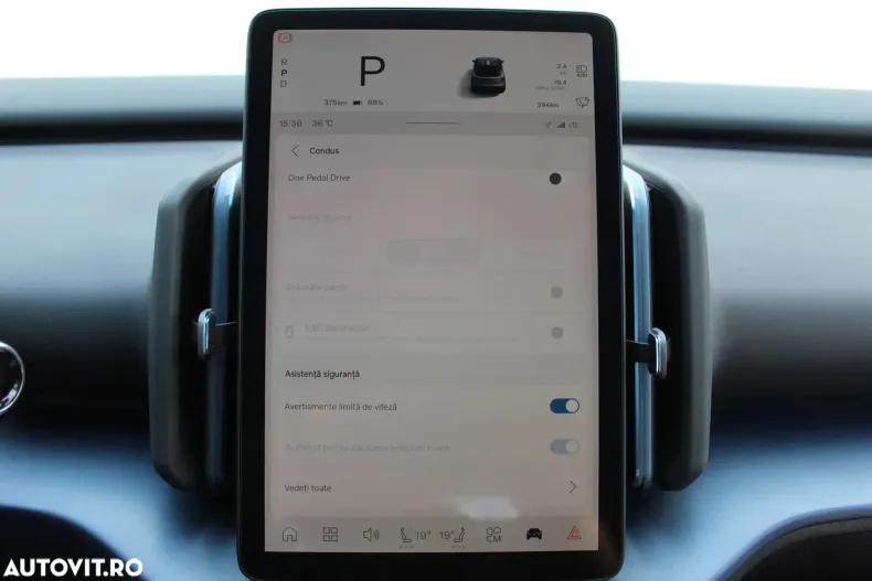 Volvo EX30 din 2024 cu 12.898 km - oferta VOL129587 - foto 35