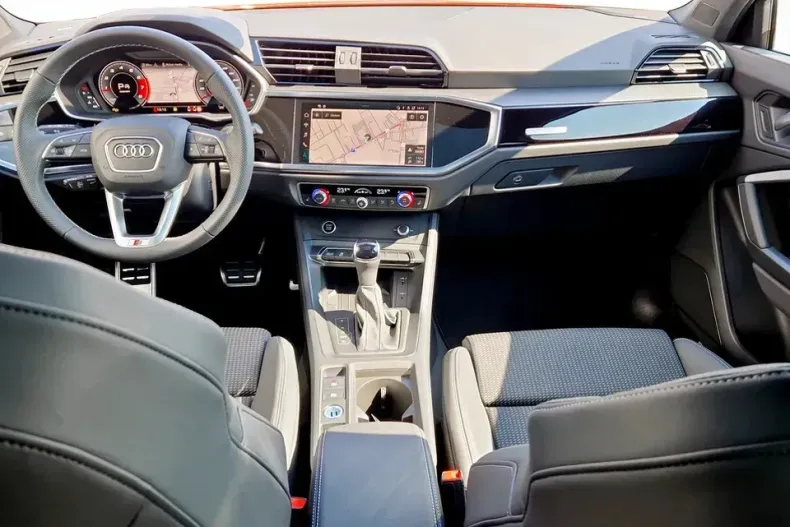 Audi Q3 din 2025 cu 5.000 km - oferta AUD129595 - foto 12