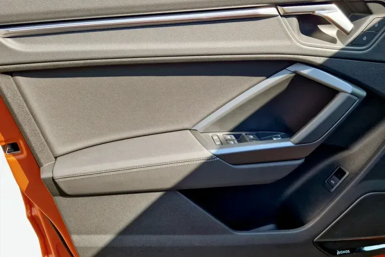 Audi Q3 din 2025 cu 5.000 km - oferta AUD129595 - foto 16