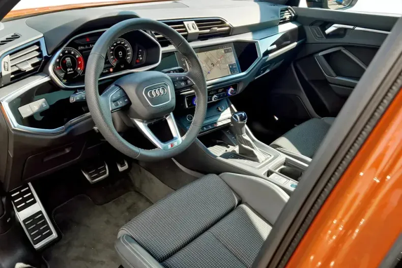 Audi Q3 din 2025 cu 5.000 km - oferta AUD129595 - foto 17