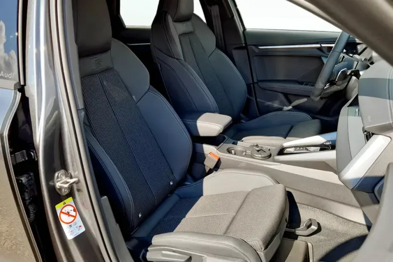 Audi A3 din 2025 cu 5.000 km - oferta AUD129619 - foto 14