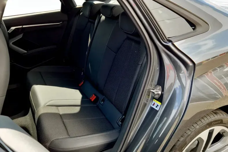 Audi A3 din 2025 cu 5.000 km - oferta AUD129619 - foto 15