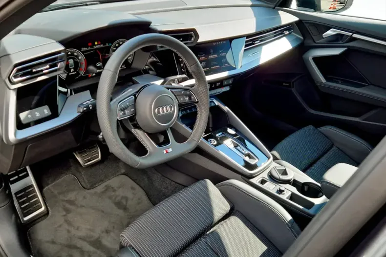 Audi A3 din 2025 cu 5.000 km - oferta AUD129619 - foto 17