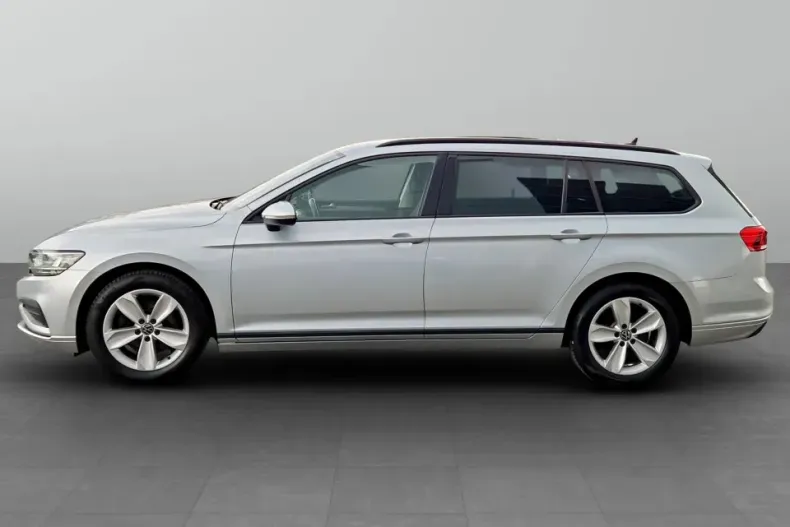 Volkswagen Passat din 2022 cu 152.928 km - oferta VOL129621 - foto 2