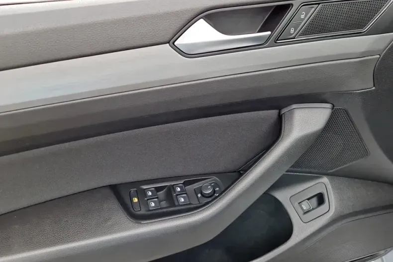 Volkswagen Passat din 2022 cu 152.928 km - oferta VOL129621 - foto 16