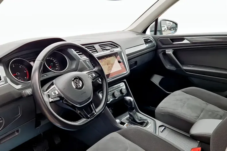 Volkswagen Tiguan din 2021 cu 64.269 km - oferta VOL129622 - foto 17