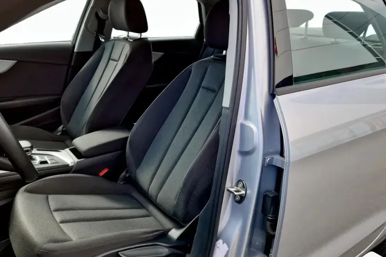 Audi A4 din 2021 cu 43.468 km - oferta AUD129628 - foto 12