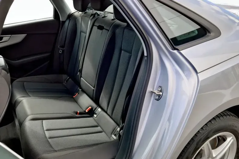 Audi A4 din 2021 cu 43.468 km - oferta AUD129628 - foto 15