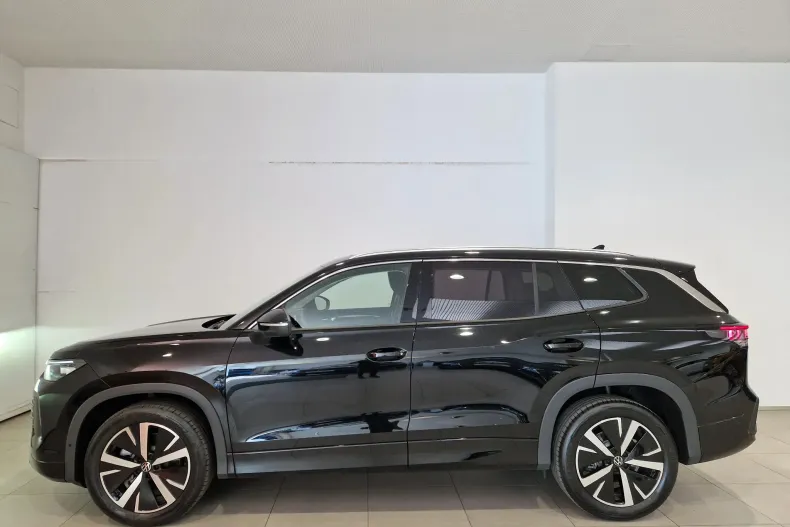 Volkswagen Tayron din 2025 cu 5.000 km - oferta VOL129632 - foto 2