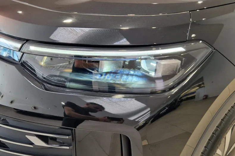 Volkswagen Tayron din 2025 cu 5.000 km - oferta VOL129632 - foto 9