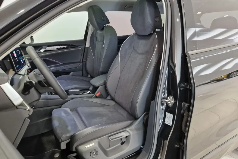 Volkswagen Tayron din 2025 cu 5.000 km - oferta VOL129632 - foto 11