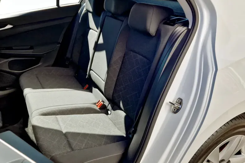 Volkswagen Golf din 2020 cu 54.074 km - oferta VOL129636 - foto 14