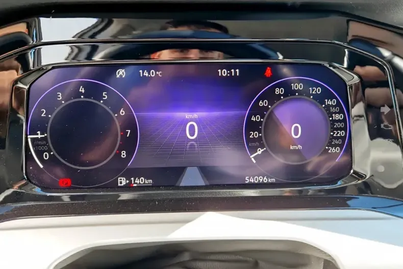 Volkswagen Golf din 2020 cu 54.074 km - oferta VOL129636 - foto 19