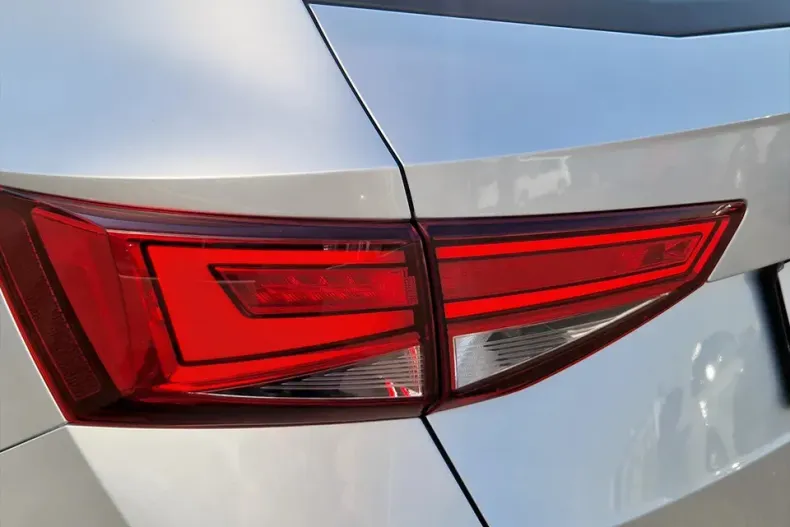 Seat Ateca din 2022 cu 51.725 km - oferta SEA129643 - foto 10