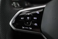 Volkswagen Touareg din 2021 cu 72.003 km - oferta VOL129645 - foto 19