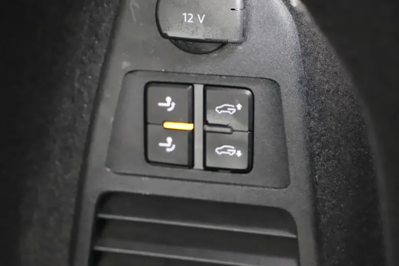 Volkswagen Touareg din 2021 cu 72.003 km - oferta VOL129645 - foto 24