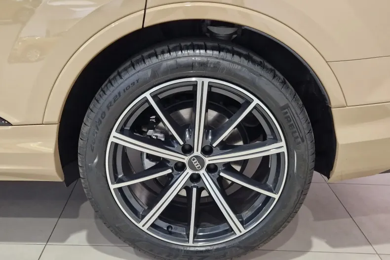 Audi Q7 din 2024 cu 5.000 km - oferta AUD129656 - foto 10