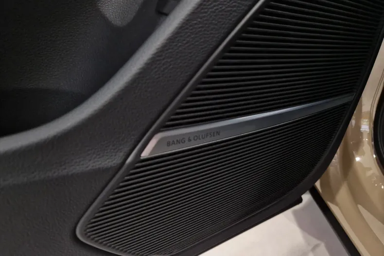 Audi Q7 din 2024 cu 5.000 km - oferta AUD129656 - foto 16