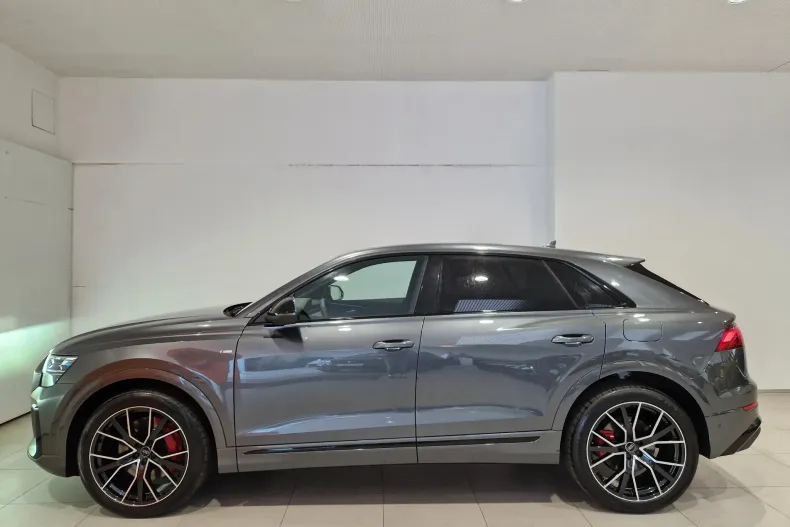 Audi Q8 din 2025 cu 5.000 km - oferta AUD129658 - foto 2