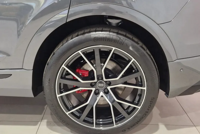 Audi Q8 din 2025 cu 5.000 km - oferta AUD129658 - foto 10