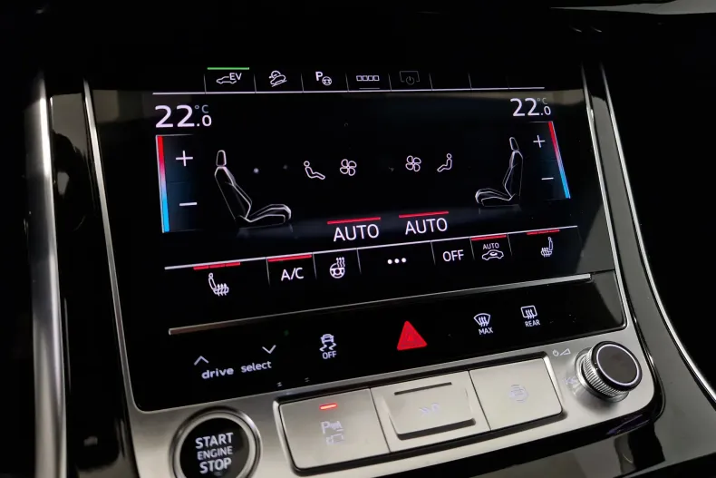 Audi Q8 din 2025 cu 5.000 km - oferta AUD129658 - foto 30