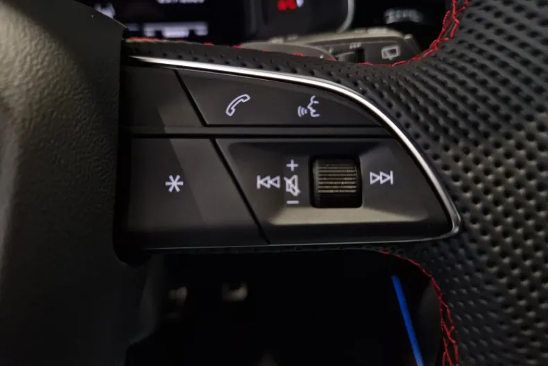 Audi SQ8 din 2025 cu 5.000 km - oferta AUD129664 - foto 21