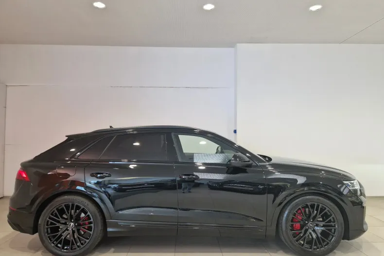 Audi Q8 din 2025 cu 5.000 km - oferta AUD129665 - foto 6