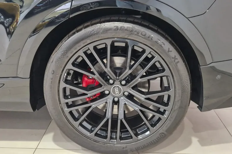 Audi Q8 din 2025 cu 5.000 km - oferta AUD129665 - foto 10