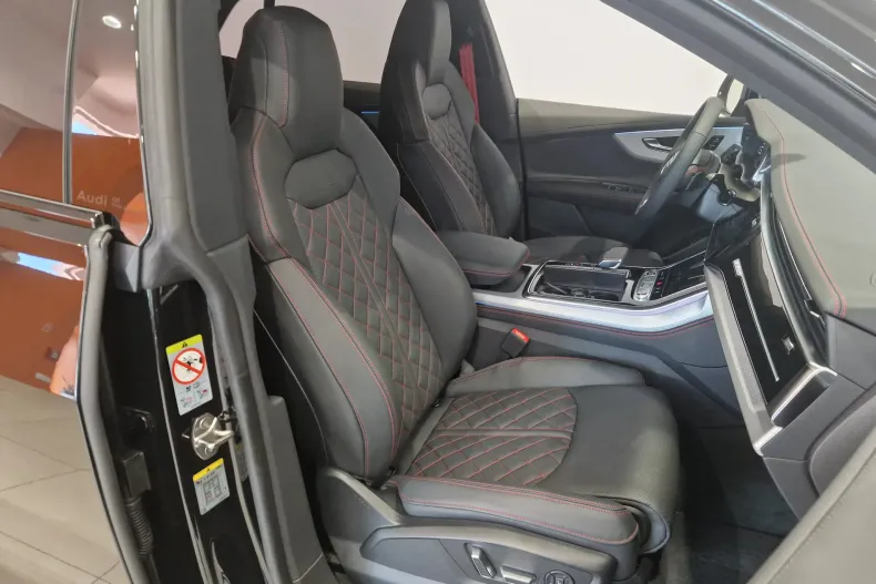 Audi Q8 din 2025 cu 5.000 km - oferta AUD129665 - foto 13