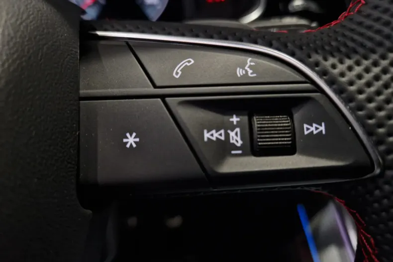 Audi Q8 din 2025 cu 5.000 km - oferta AUD129665 - foto 21