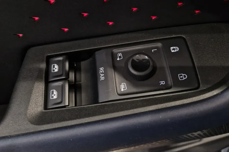 Cupra Tavascan din 2025 cu 5.000 km - oferta CUP129671 - foto 15