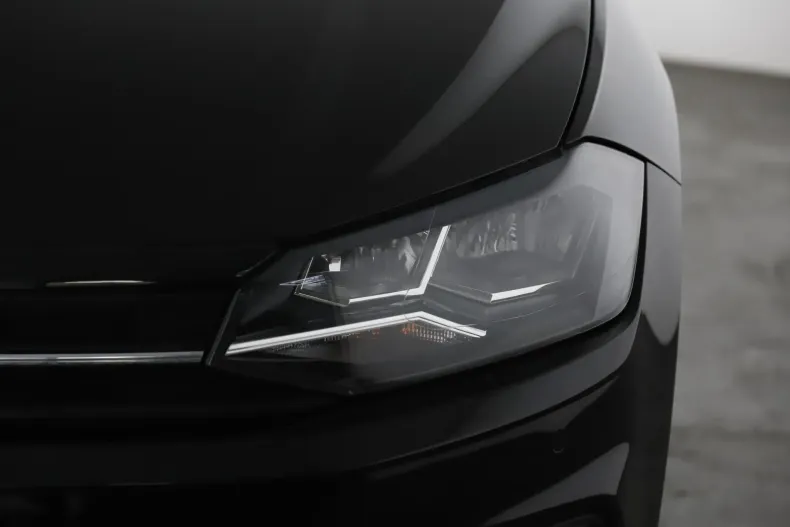 Volkswagen Polo din 2021 cu 57.029 km - oferta VOL129672 - foto 9